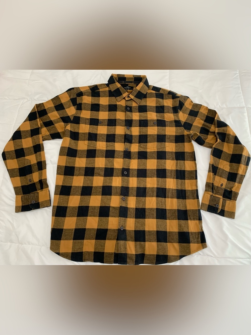 Pre Owned Wind River Outfitting Co. long sleeve Button up Size XL